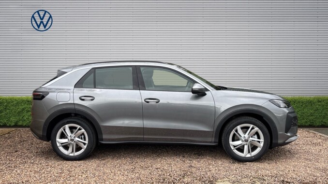 Volkswagen T-Roc 1.5 eTSI Life 5dr DSG Petrol Hatchback - Image 4